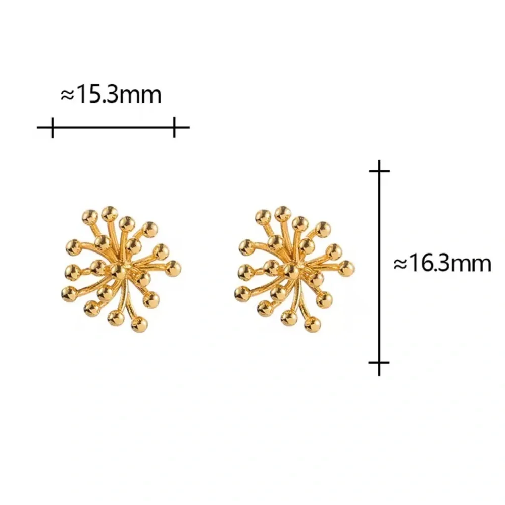 Celestial Gold Starburst Earrings – Modern Minimalist Studs